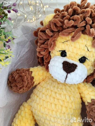 Вязаный лев (плюшевая игрушка ручной работы)