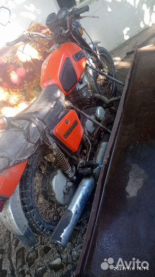 Мото в состоянии, требующем небольшого ремонта