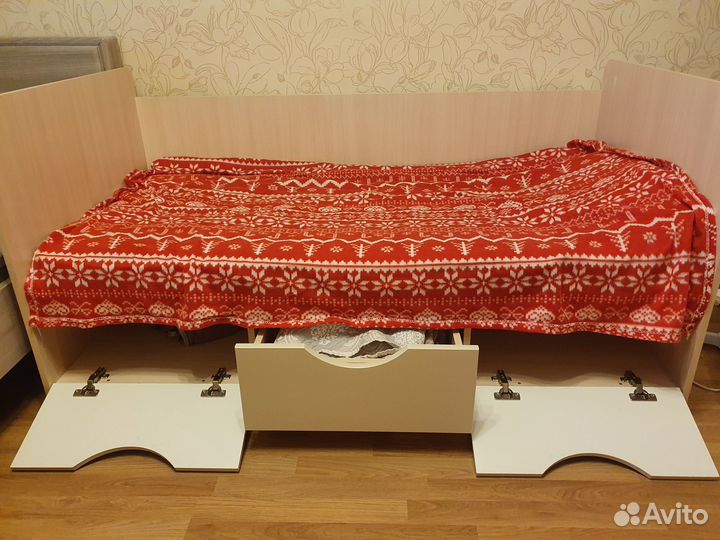 Продам детскую кровать. Состояние отличное. Торг