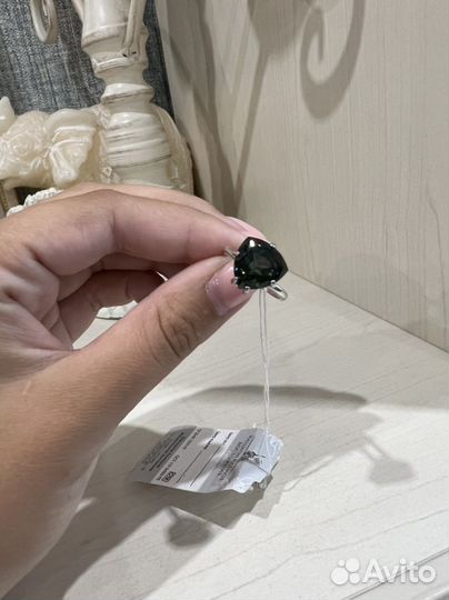 Серебряное кольцо новое