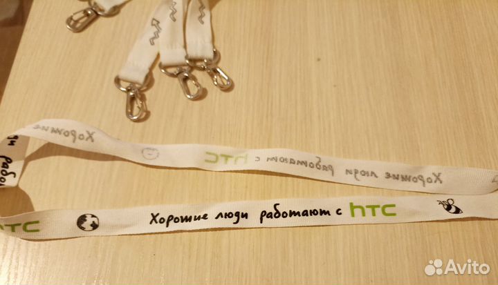 Держатели HTC для бейджей