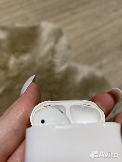 Airpods 2 оригинал кейс