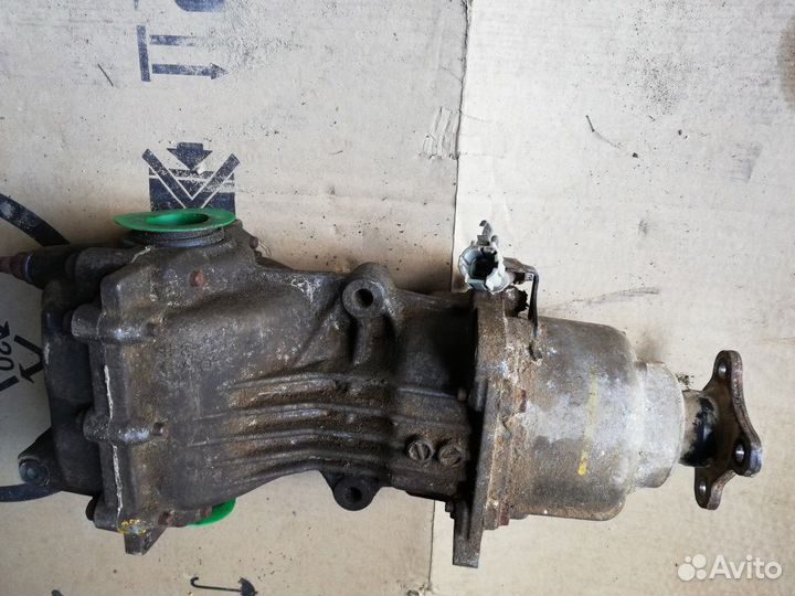 Редуктор заднего моста Ниссан 38300JD610