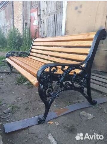 Скамейка из чугуна