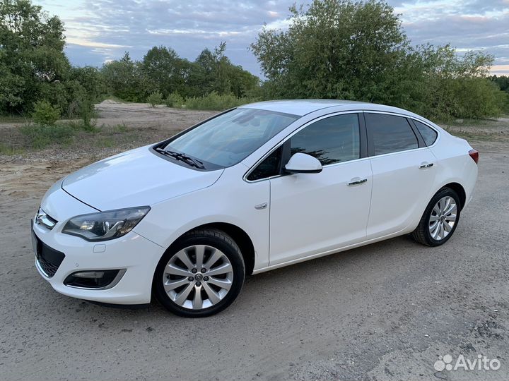 Opel Astra 1.4 AT, 2013, 108 000 км