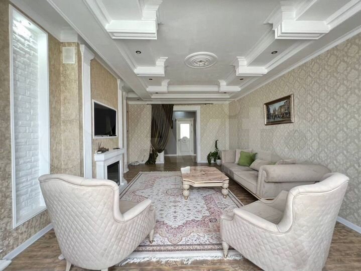 3-к. квартира, 115 м², 5/5 эт.