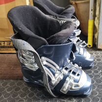 Продам горные лыжи с ботинками