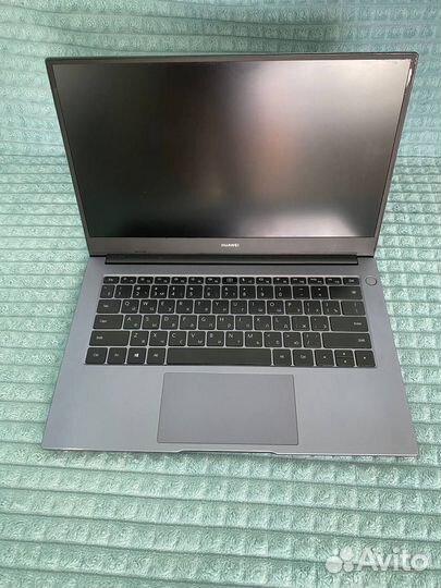 Huawei matebook d14