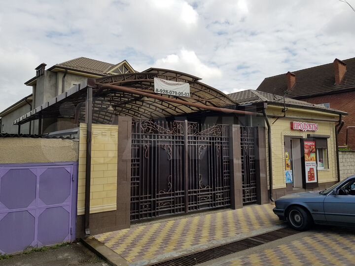 Дом 460 м² на участке 4,3 сот.