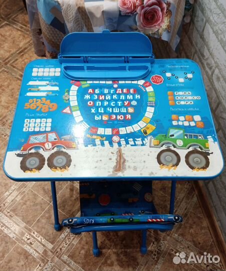 Детский стол и стул