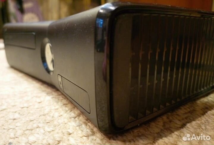 Xbox 360 slim, Guitar hero