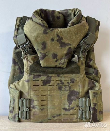 Бронежилет штурмовой с полной защитой