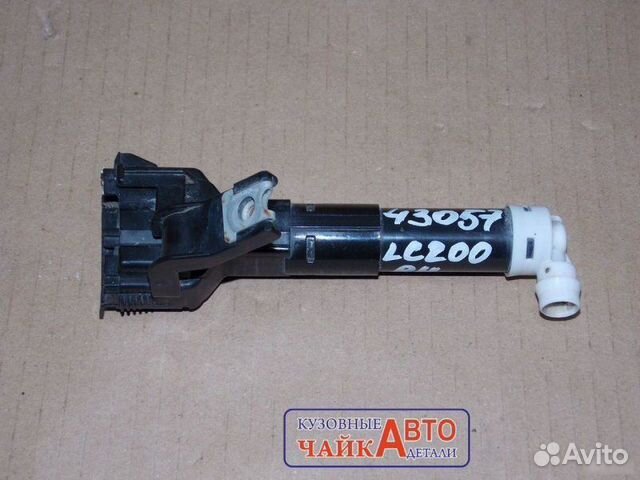 Форсунка омывателя фар правая Toyota Land Cruiser