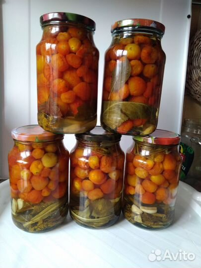 Помидоры маринованные домашние