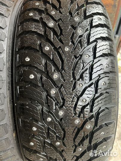 Nokian Tyres Hakkapeliitta 9 SUV 225/55 R19 109T