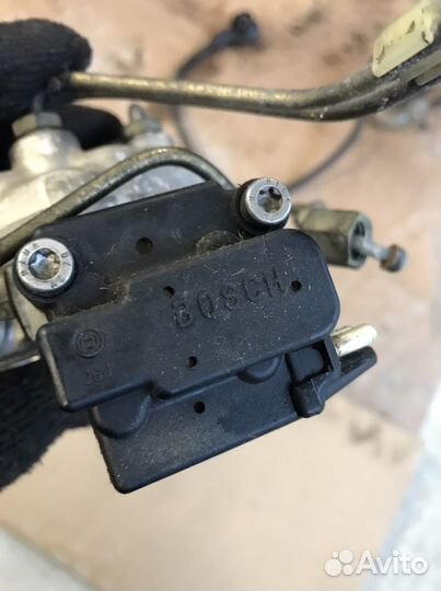 Регулятор давления топлива Мерседес W124(969)