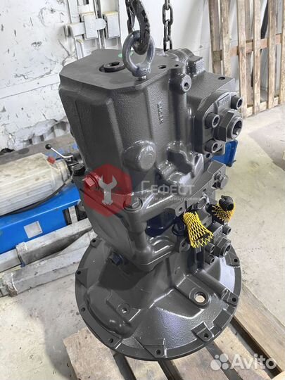 Гидравлический насос Komatsu PC210LC-7 708-2L-0030