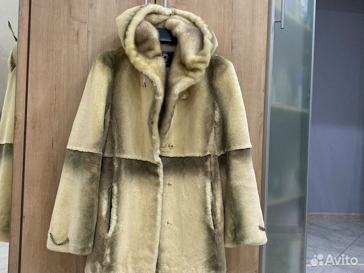 Шуба из бобрика