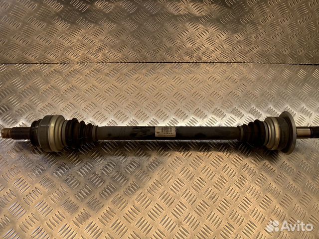 Задняя правая полуось BMW F01 F07 F13 50i