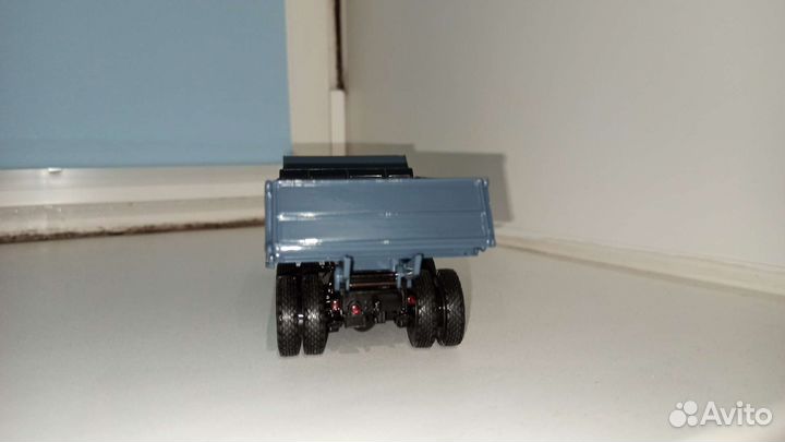 Яаз-210Е SSM 1:43