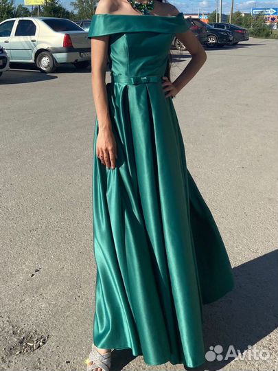 Вечернее платье