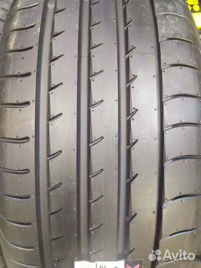 Yokohama Advan Sport V105 235/50 R19