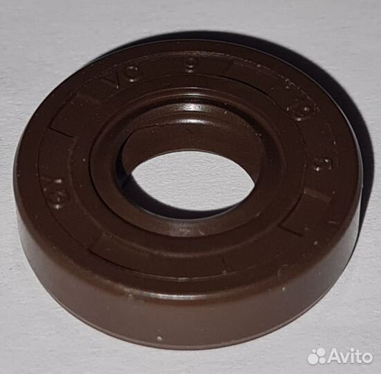 Сальник Yamaha (93106-09014) (9x19x5)