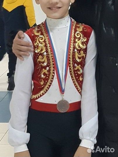 Костюм для выступлений 134-140