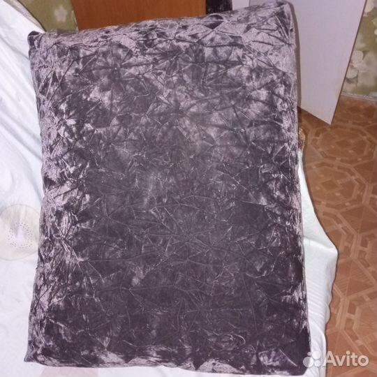 Продам диванные подушки