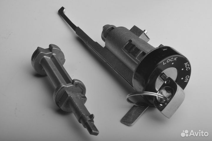 Личинка замка Chevrolet Epica V250 2009-2013