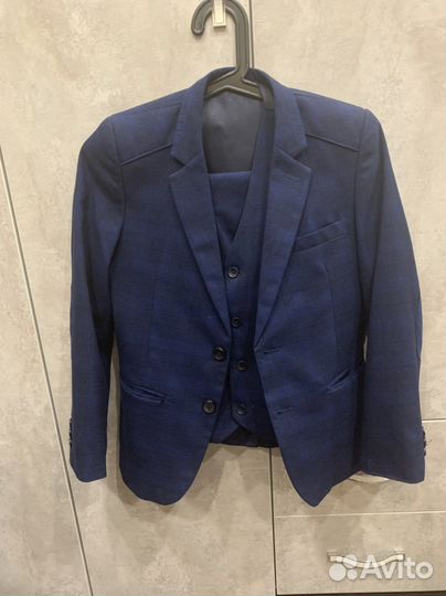 Школьный костюм