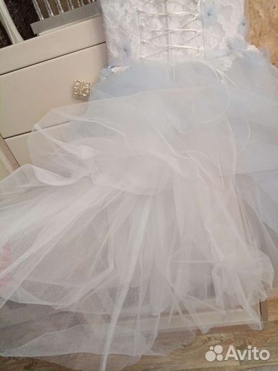 Платье праздничное