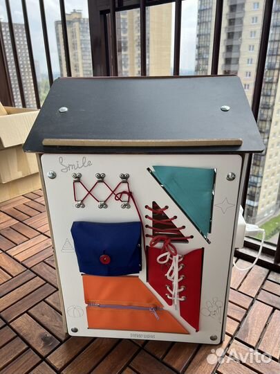 Бизиборд домик