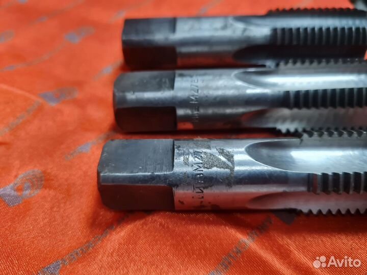 Комплект метчиков м27х3 СССР