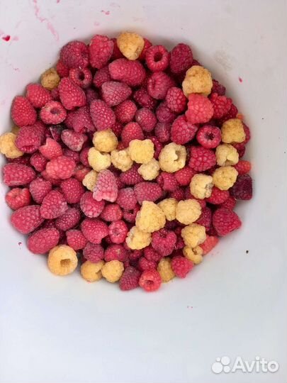 Малина ягоды свежая