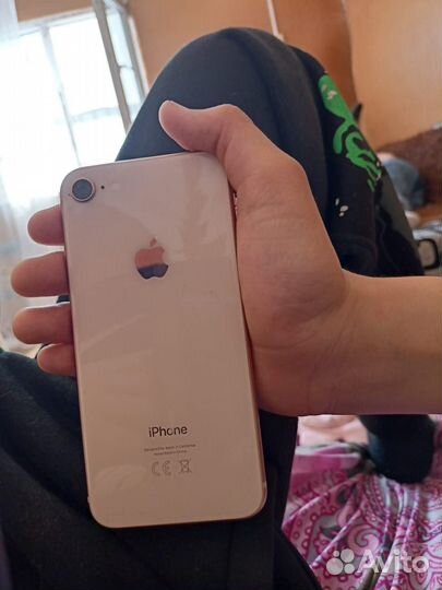 iPhone 8, 64 ГБ