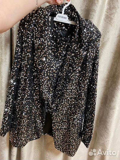 Костюм женский пиджак и юбка 44