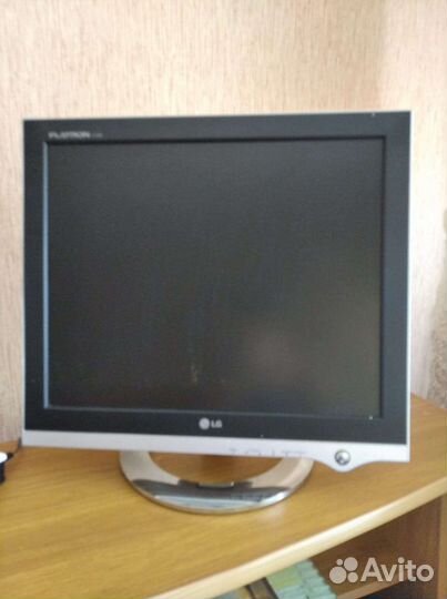 Монитор LG