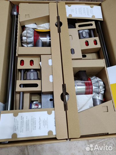 Пылесос dyson V8 Fluffy Extra, Silver Nickel