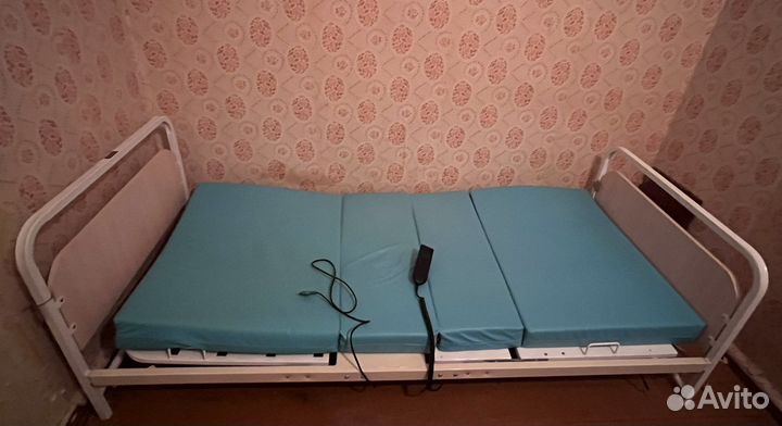 Медицинская кровать с электроприводом