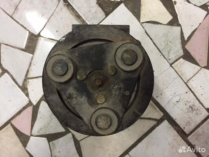 Компрессор кондиционера Ford Focus 1 1.8 бензин