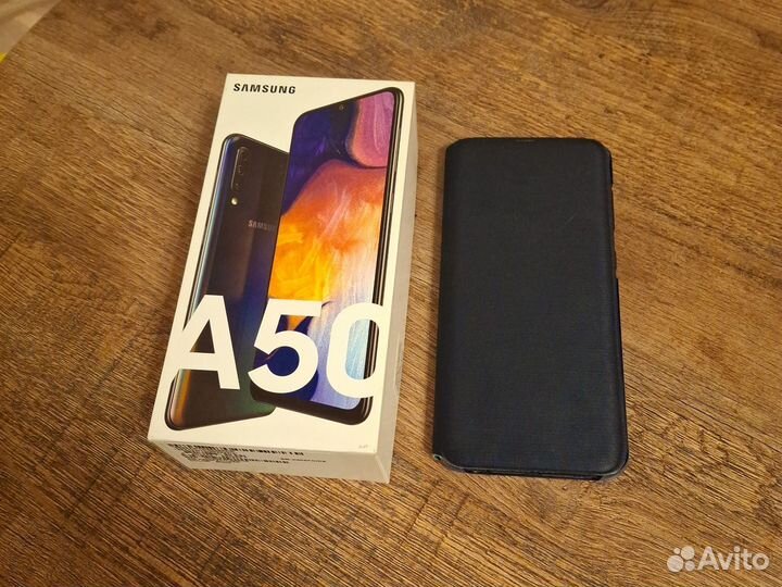 Samsung Galaxy A50, 4/64 ГБ