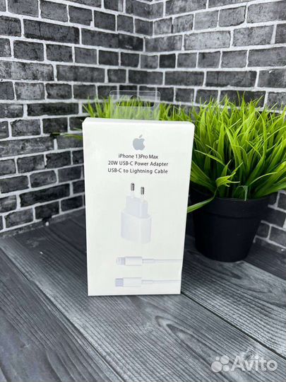 Зарядка на iPhone 20w новая