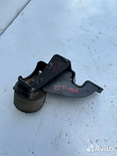 Опора двигателя правая Chevrolet Niva 2020
