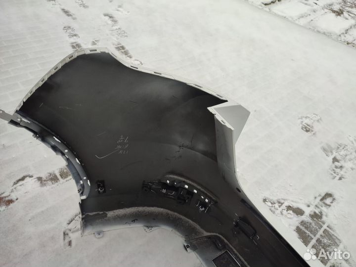 Задний бампер Li7