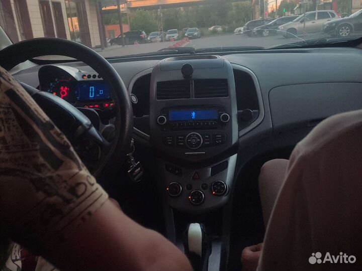 Chevrolet Aveo 1.6 AT, 2014, 250 000 км