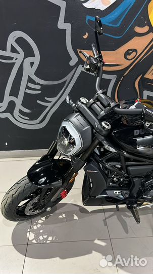 Ducati X-Diavel Nera