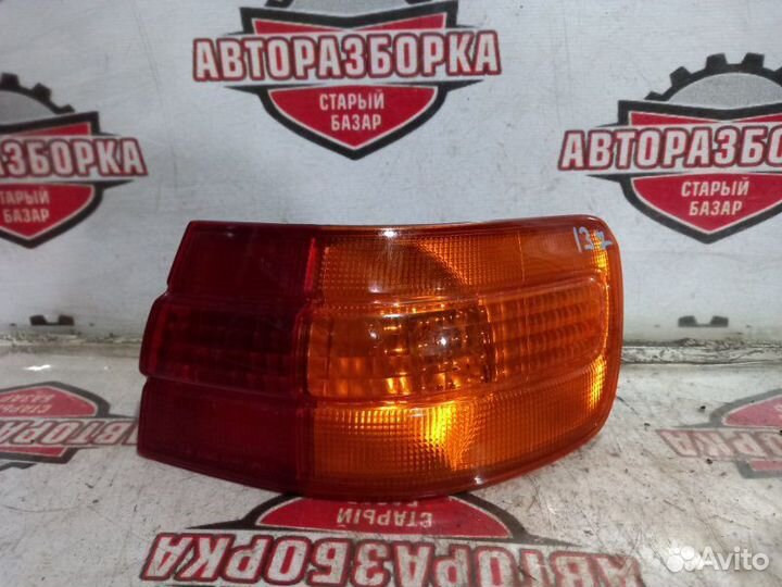 Фонарь задний правый Toyota Corona Premio AT211