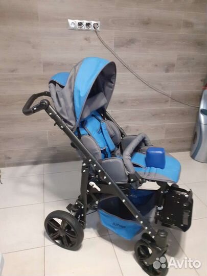 Коляска для детей с дцп