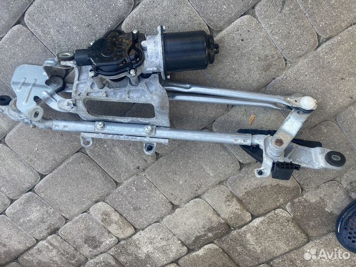 Трапеция дворников mazda 3 bl